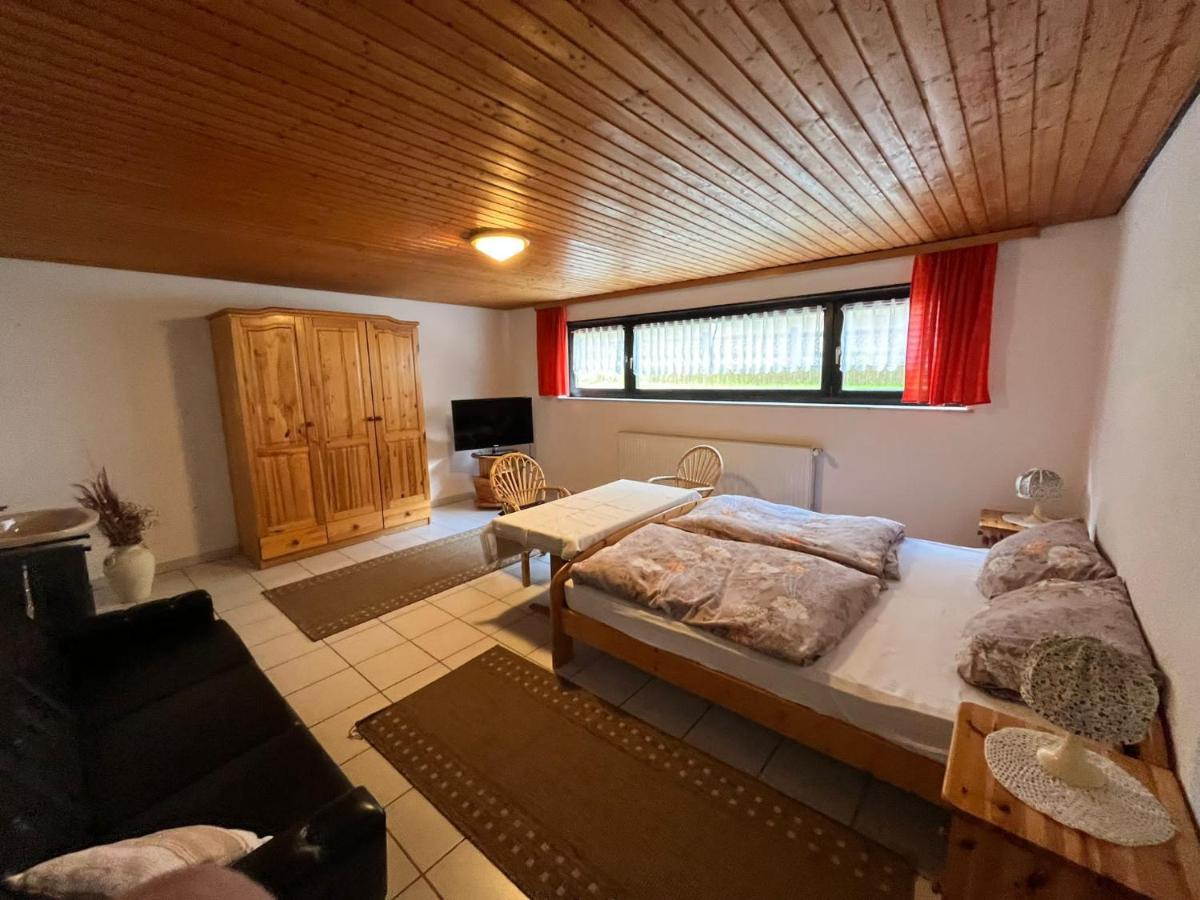 Pension Ernst Im Herzen Des Pfaelzerwaldes Mit Kueche Hotell Elmstein Eksteriør bilde